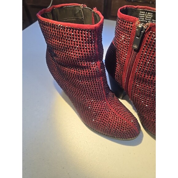 JUICY COUTURE BURGUNDY WOMENS BOOTIES Very Lightly Used SIZE; 5M - Picture 2 of 10
